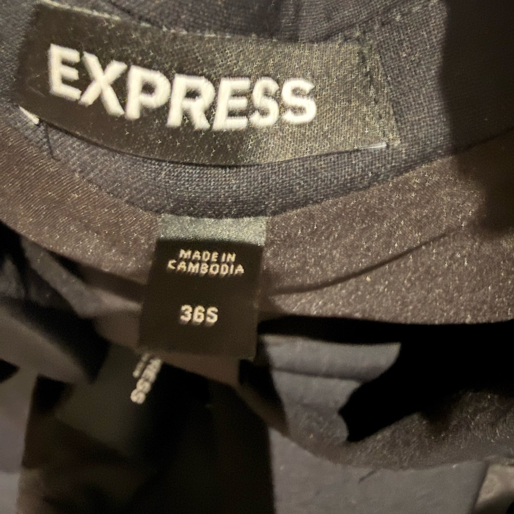 Express Men’s Slim Black Suit - Jacket 36S/Pants 28x30 - Picture 3 of 3